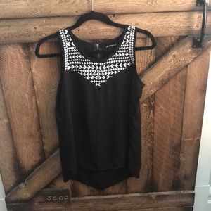 Flowy top with with embroidery